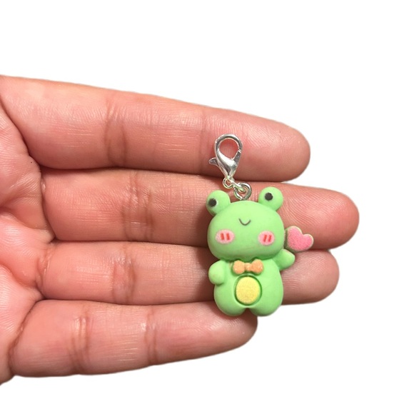 Cute Frog 🐸 Charm - Picture 1 of 1
